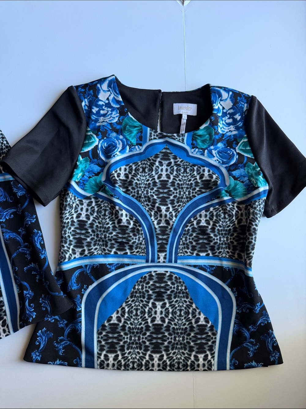 Laundry Shelli Segal Blue & Black Printed Two-Piece Skirt Set sz 8 stretchy KH - Picture 4 of 10